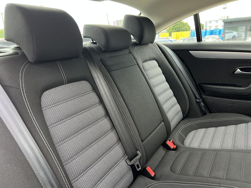 Volkswagen CC 2.0TDI 4x4 DSG PŮVOD ČR odpDPH - fotka 29 z 43