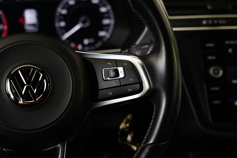 Volkswagen Tiguan - fotka 15 z 25