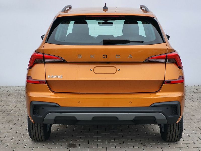 Škoda Kamiq Classic 1,0TSI 85kW - fotka 6 z 27