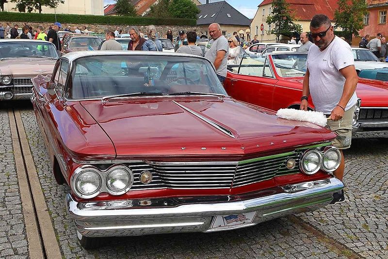 3. roční setkání historických vozidel v Černošíně na Tachovsku.