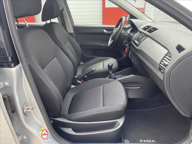 Škoda Fabia 1,4 TDI Ambition - fotka 20 z 39