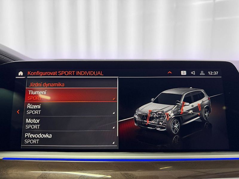 BMW X5 M50i xDrive, LASER, MASÁŽE, HE - fotka 18 z 34