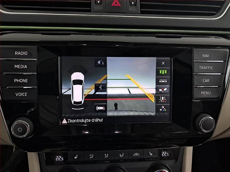 Škoda Superb (2016) Laurin&Klement 2.0 TDI - fotka 24 z 26