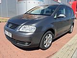 Volkswagen Touran 1.9 TDi DSG Highline - náhled 26