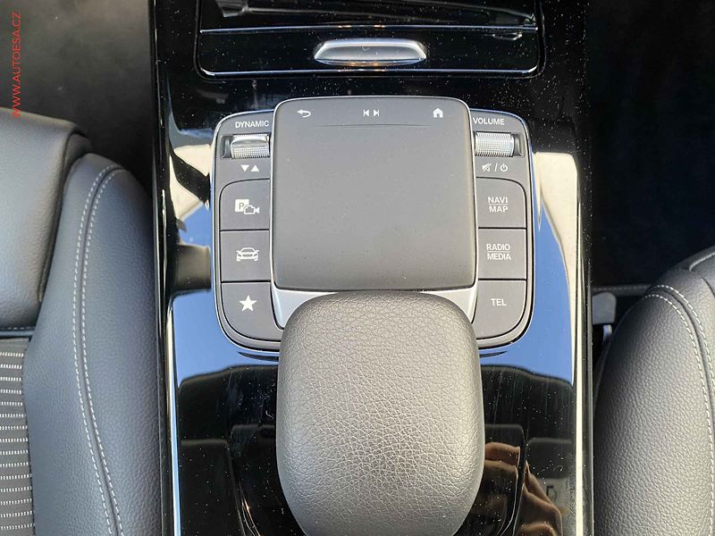 Mercedes-Benz Třídy A (2022) 1.3 CGi A 180, ČR, AT, LED - fotka 13 z 24