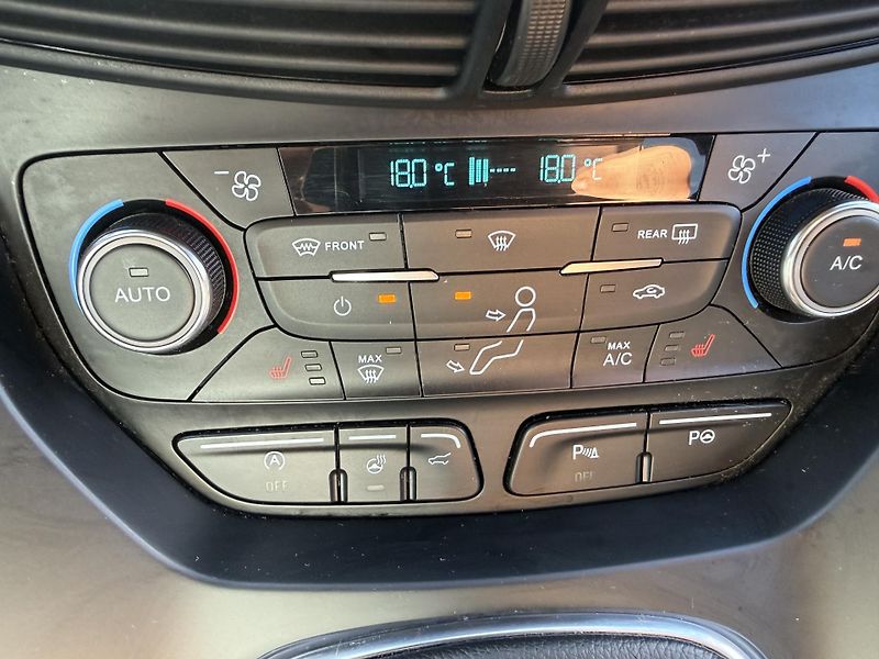 Ford Kuga (2017) 1.5 EcoBoost ST line 110kW - fotka 30 z 40