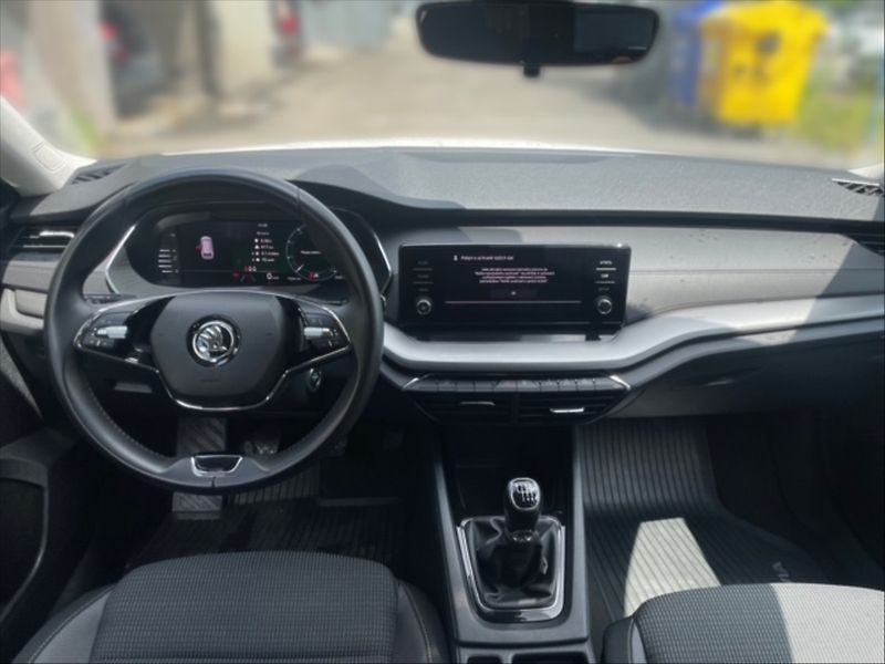 Škoda Octavia 2,0 TDI 85 Ambition - fotka 9 z 11