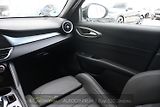 Alfa Romeo Giulia 2.0T 16V 206kW VELOCE AT8 Q4 - náhled 22
