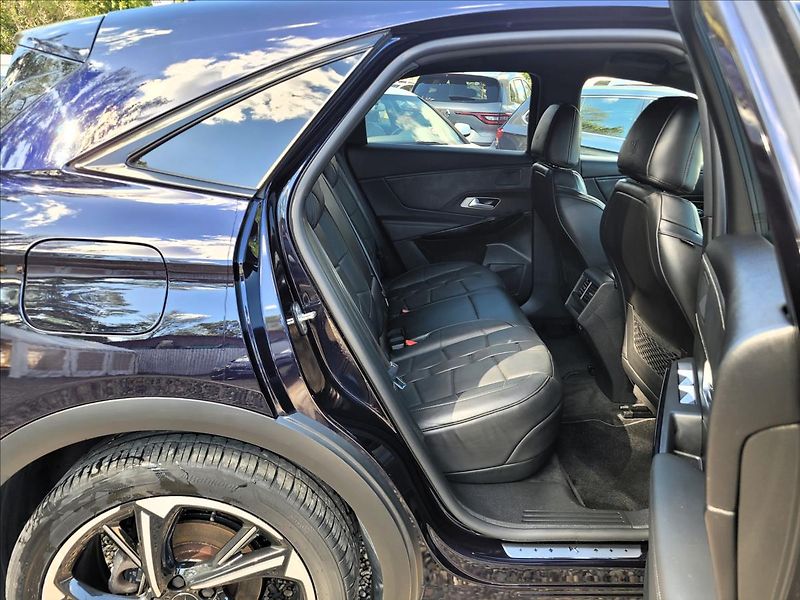 DS Automobiles DS7 Crossback 1,6 Louvre PHEV,4x4,kůže,LED - fotka 15 z 41