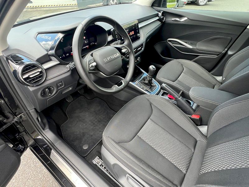 Škoda Fabia (2025) Top Selection 1.0TSi 85kW 6°ma - fotka 12 z 29