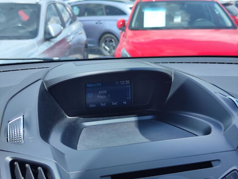 Ford Kuga 2.0 TDCi/110kW Trend 4x4 - fotka 15 z 29