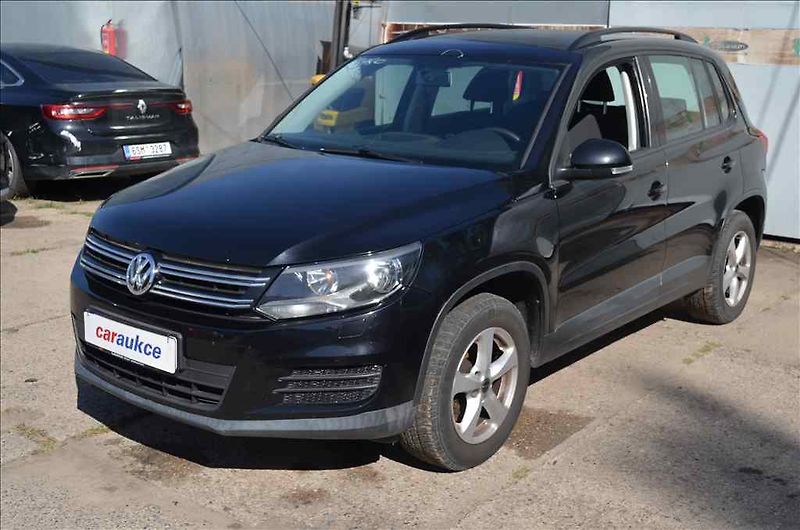 Volkswagen Tiguan (2013) 2,0 TDI MOTION DSG - fotka 1 z 21