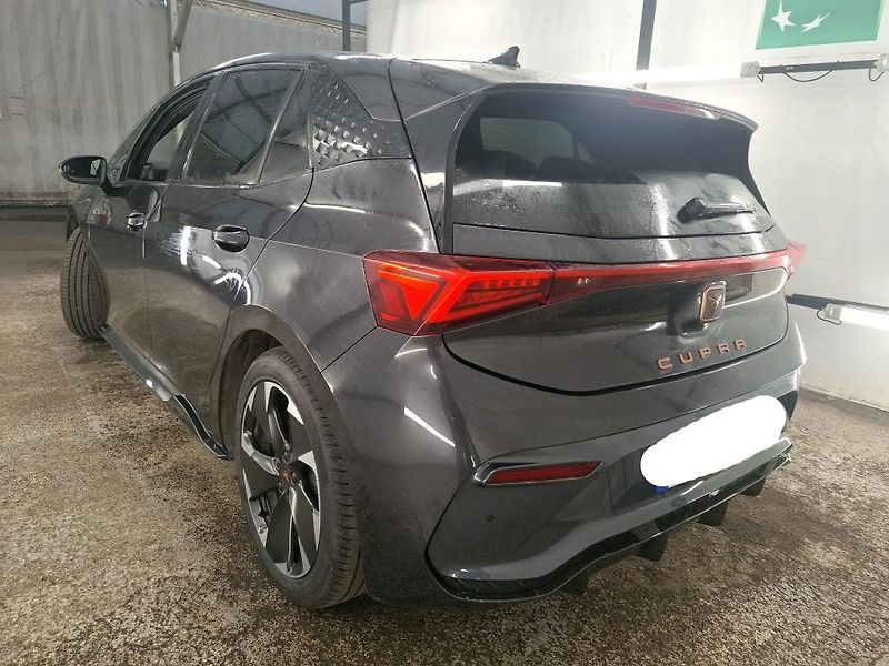 Cupra Born XL-BAT SOH-98,12% PŘIPRAVUJEME - fotka 3 z 10