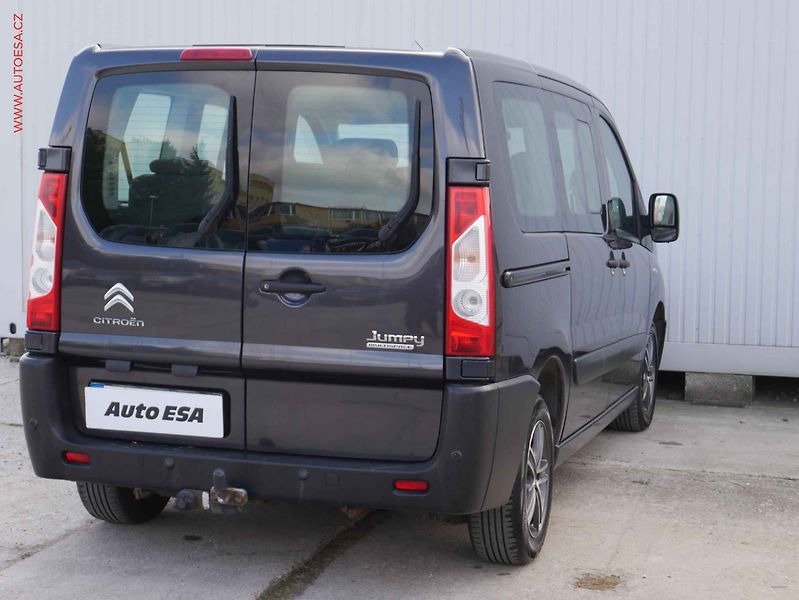 Citroën Jumpy (2015) 2.0HDi 6míst, 1.maj,ČR - fotka 6 z 16