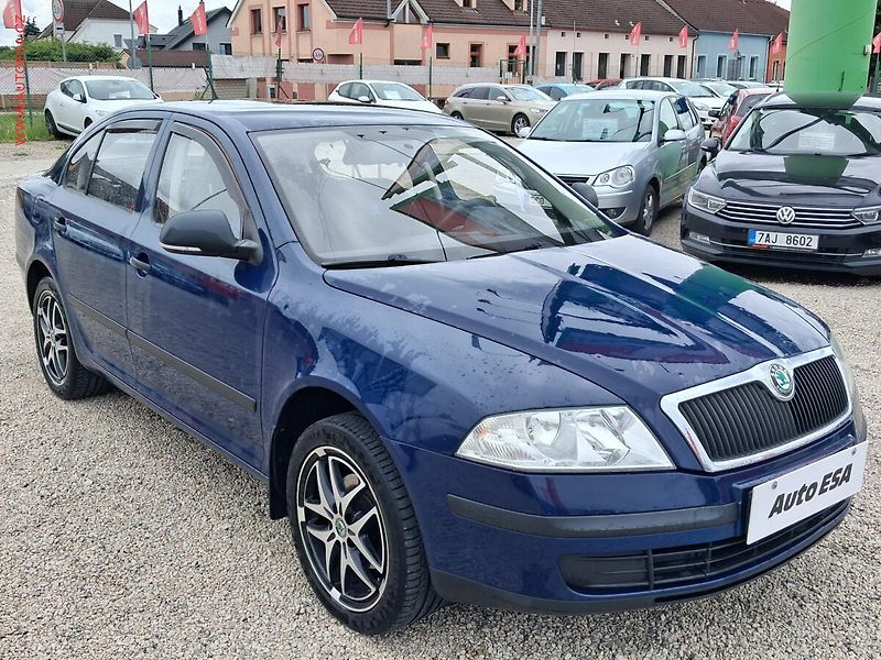 Škoda Octavia (2011) 1.6MPi, 2.maj,ČR, AC, STK3/28 - fotografie inzerátu