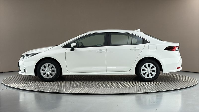Toyota Corolla 1.8 Hybrid AUT Active Sedan - fotka 4 z 24