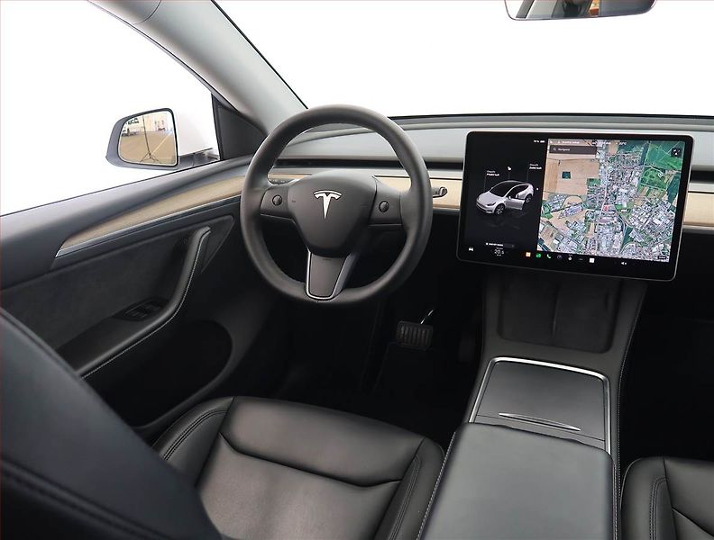 Tesla Model Y (2023) Long Range AWD 79kWh, SoH 93% - fotka 7 z 33