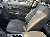 Ford Kuga (2014) 1.6 134 kw, 4x4, Bohatá výbava - náhled 21