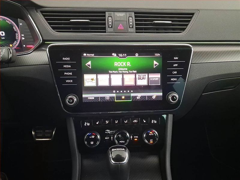 Škoda Superb (2023) Sportline 2.0 TDI - fotka 12 z 26