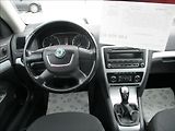 Škoda Octavia 1,2 TSI, digiklima,servis,tažn - náhled 17