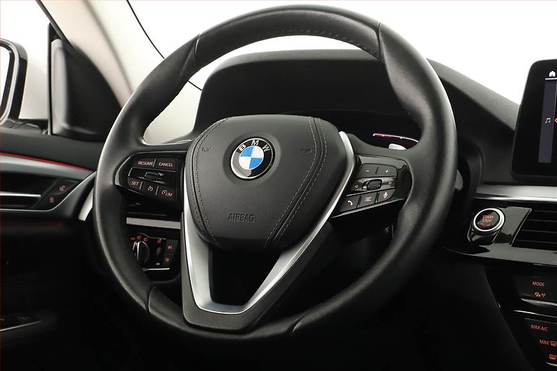 BMW Řada 6 (2022) 640i xDrive GT - fotka 20 z 20