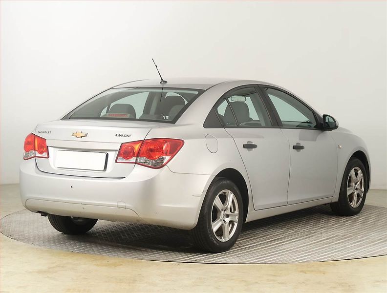 Chevrolet Cruze (2009) 1.6 i 16V, nová STK, rezervace - fotka 5 z 15