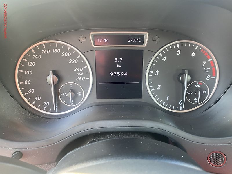 Mercedes-Benz Třídy B (2012) 1.6 i B180, Navi, kamera - fotka 12 z 18
