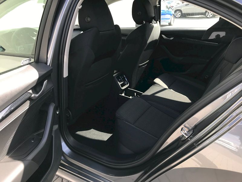 Škoda Octavia (2024) SELEC TS 110/1.5 M6F - fotka 14 z 20