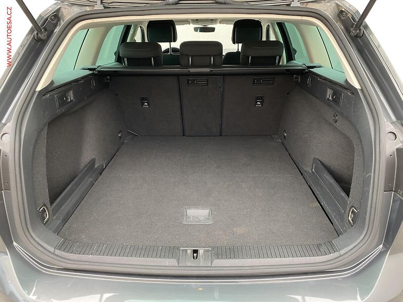 Volkswagen Passat (2015) 1.6 TDi, Comfortline, TZ - fotka 7 z 17