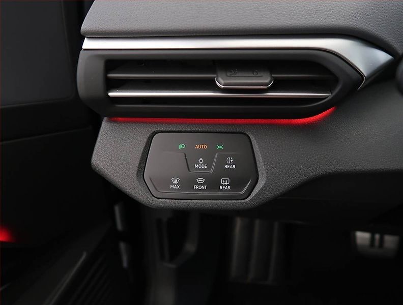 Volkswagen ID.4 (2020) Pro Perf. (82 kWh), SoH 82% - fotka 26 z 34