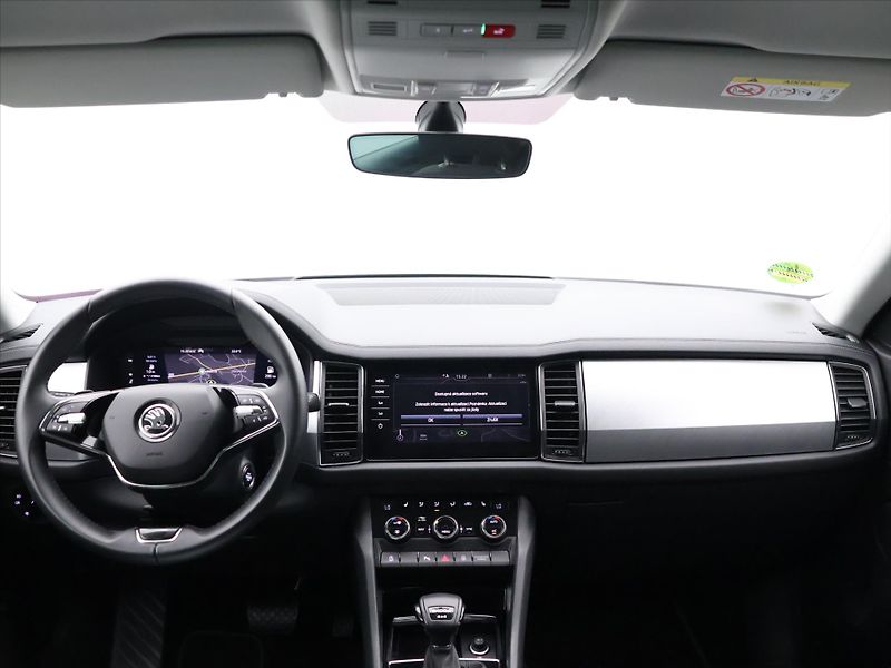 Škoda Kodiaq 2,0 TDI DSG 4x4 Virtual DPH - fotka 26 z 33