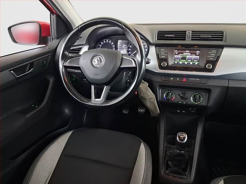 Škoda Fabia (2016) 1.4 TDI, Navi, Tempomat - fotka 7 z 15
