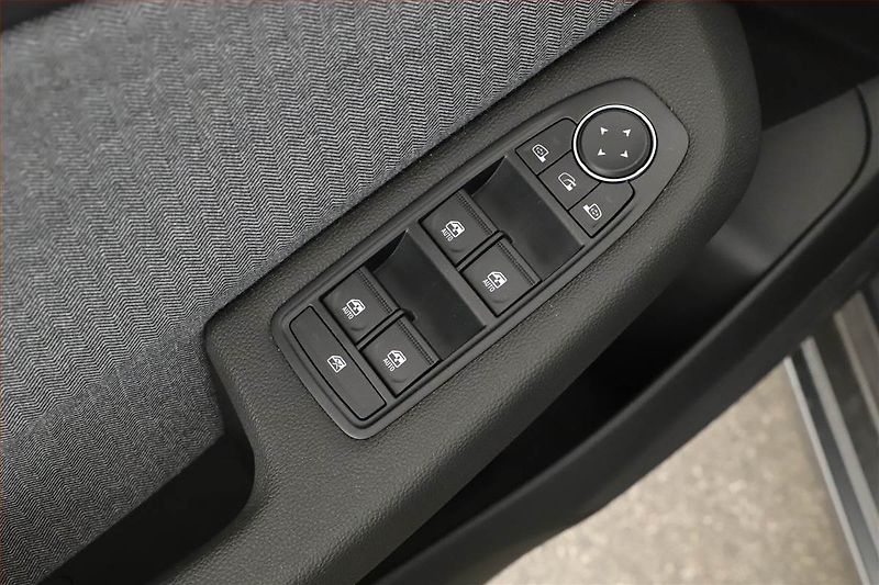 Renault Clio (2025) E-Tech Hybrid, Techno, Navigac - fotka 17 z 17