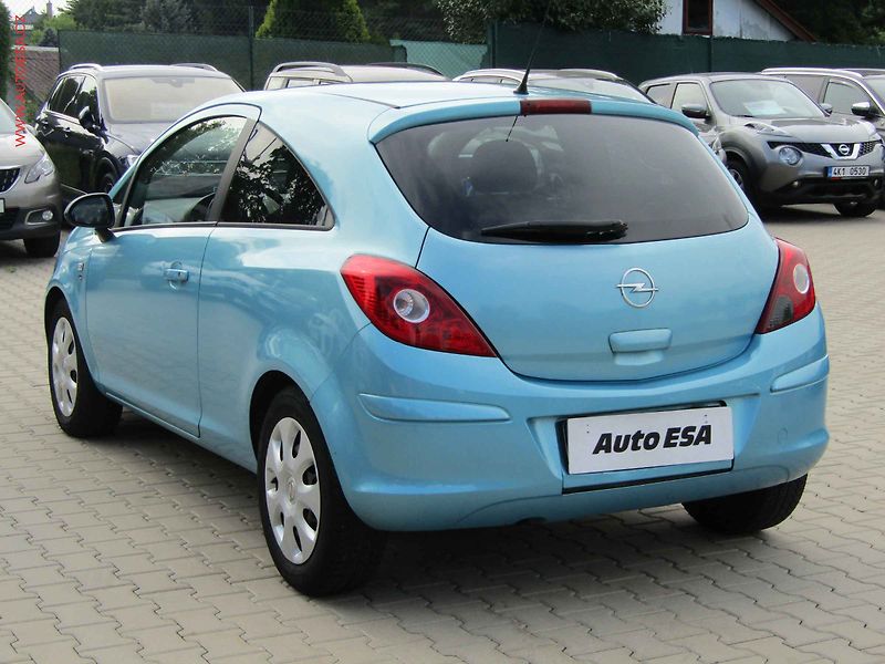 Opel Corsa (2010) 1.2i, AC, temp - fotka 6 z 14