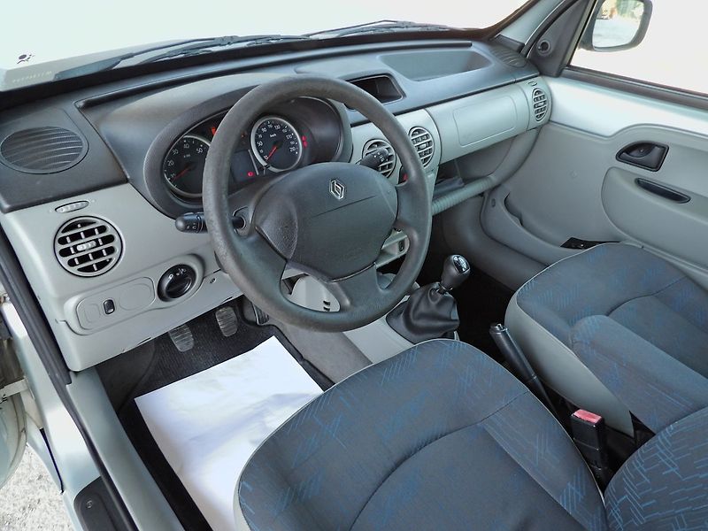 Renault Kangoo 1.2i 16v 55kW Klimatizace - fotka 14 z 28