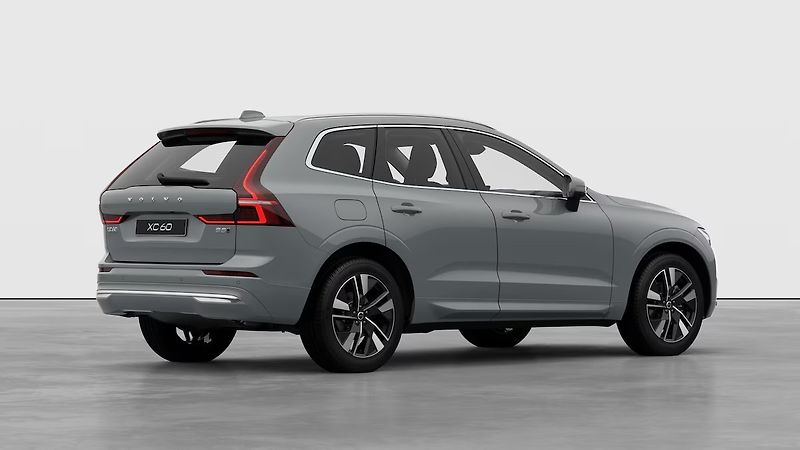 Volvo XC60 (2026) PLUS BRIGHT, B5 AWD, 184+10 kW - fotka 5 z 13