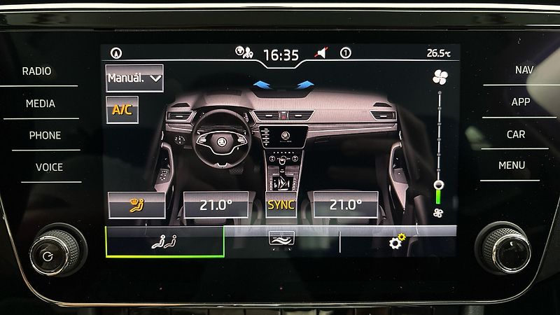 Škoda Superb 2.0 TDI DSG 4x4 Style - fotka 26 z 27