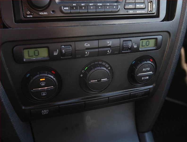 Škoda Octavia (2004) Elegance 2.0 TDI, po STK - fotka 17 z 17