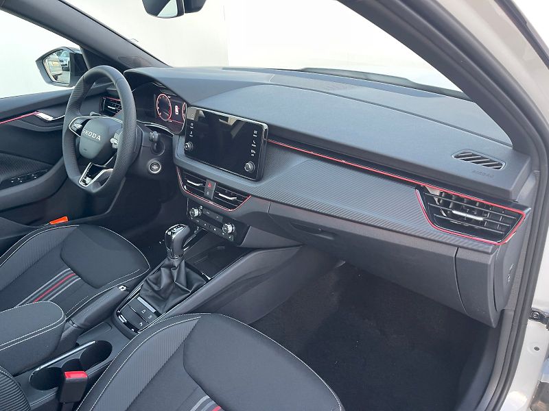 Škoda Kamiq (2025) 1,5 TSI / 110 kW DSG Monte Car - fotka 16 z 30