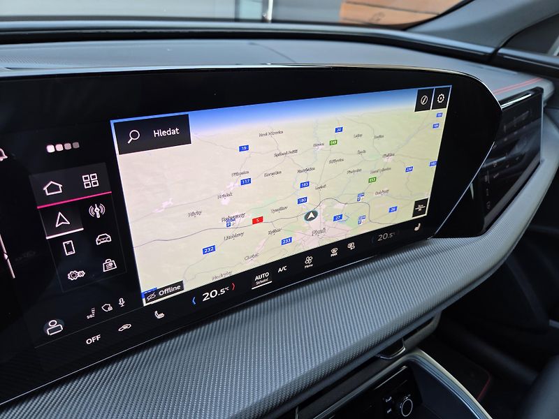 Audi Q5 TDi Q S-Line Vzduch Pano MAX!! - fotka 25 z 57
