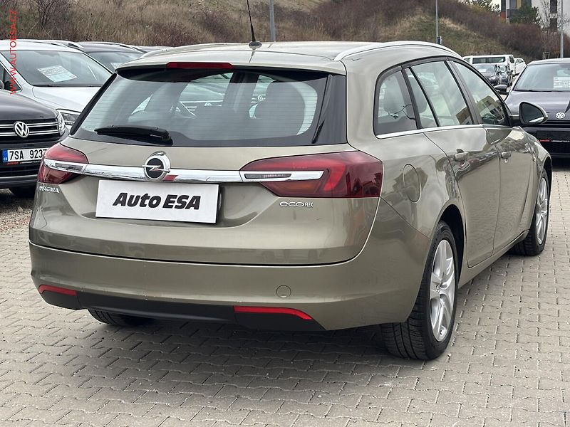 Opel Insignia (2015) 2.0 CDTi, ČR - fotka 4 z 22