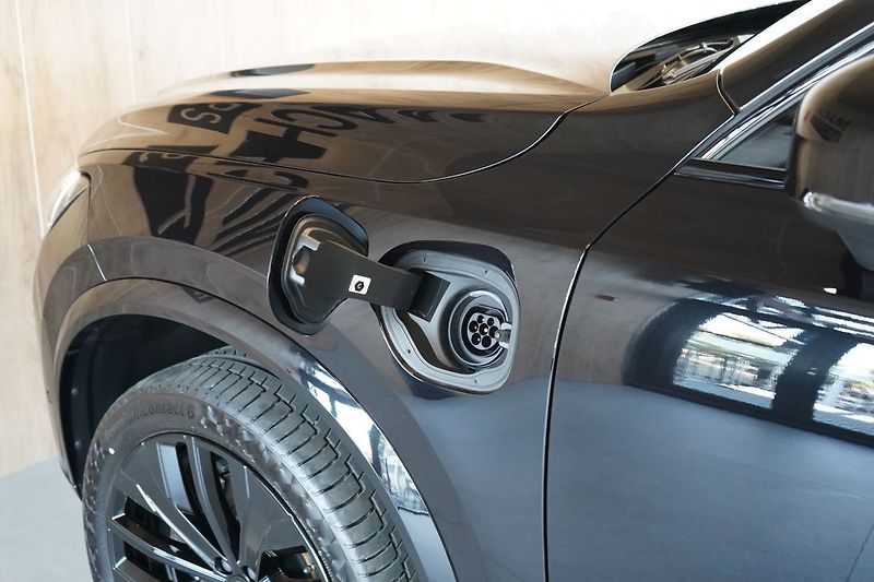 Volvo XC90 T8 PLUS Black Edition, Vzduch - fotka 14 z 50