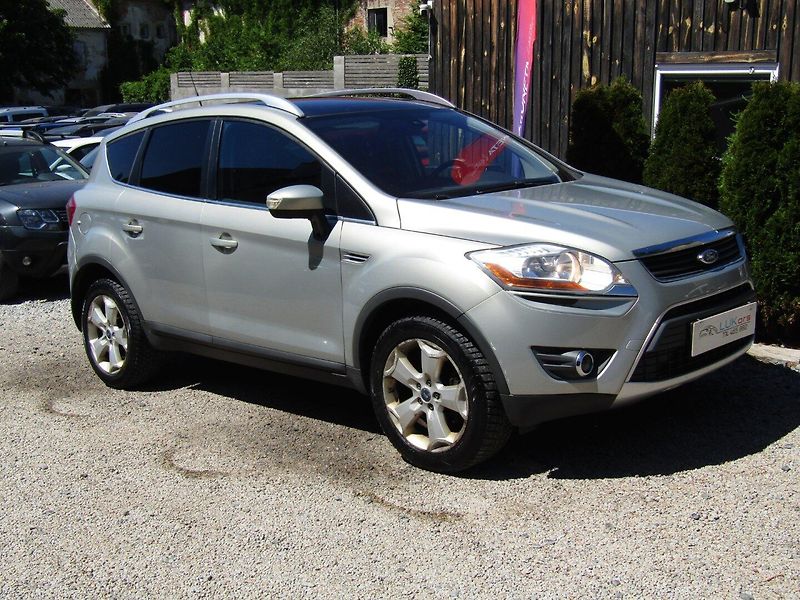 Ford Kuga (2009) 2.0 TDCi 100kW - fotka 7 z 36