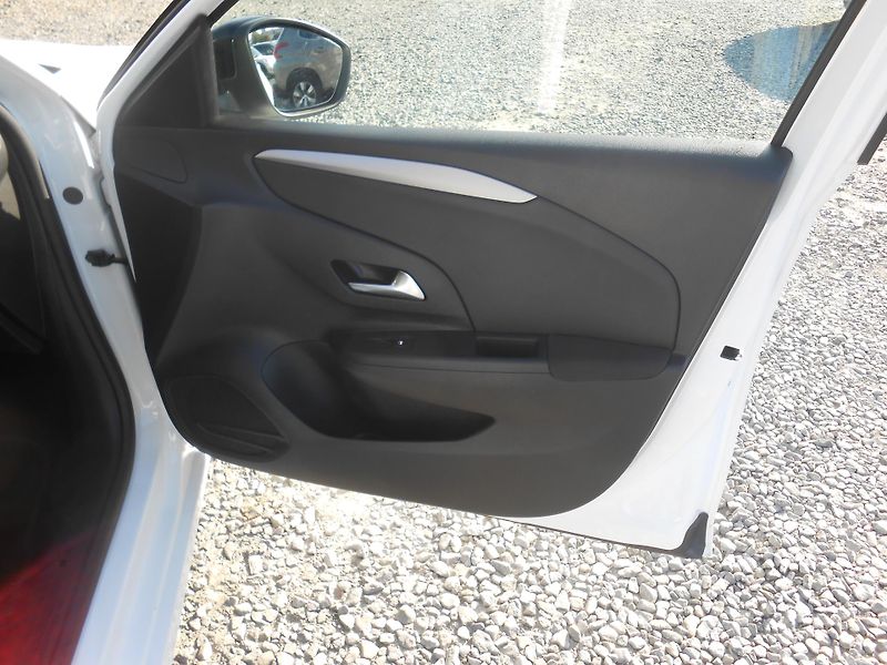 Opel Corsa 1.5CDTi,FULL LED,92000Km - fotka 16 z 38