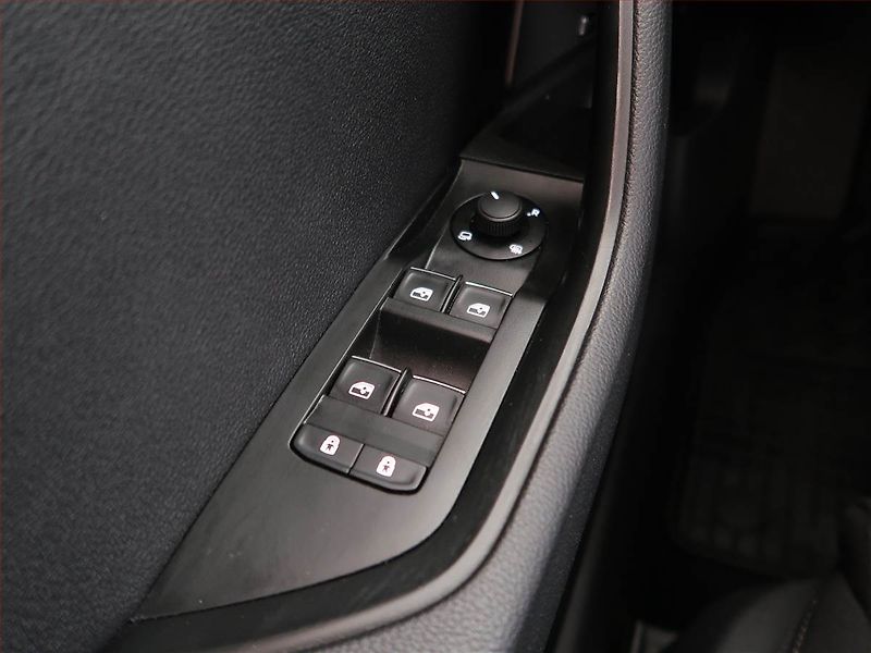 Škoda Superb (2018) Ambition 2.0 TDI, Automat - fotka 16 z 21