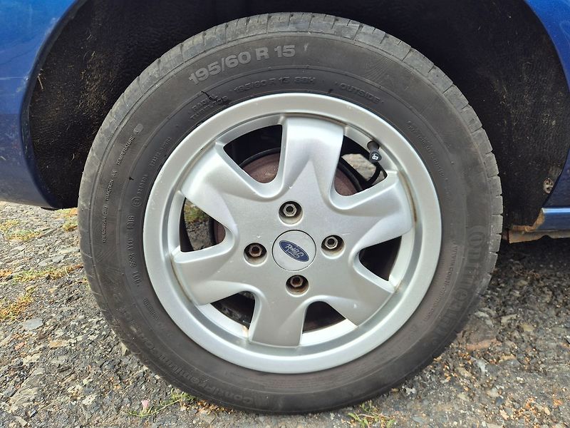 Ford Fusion 1.4i 59kW, nová STK, pěkný - fotka 20 z 22