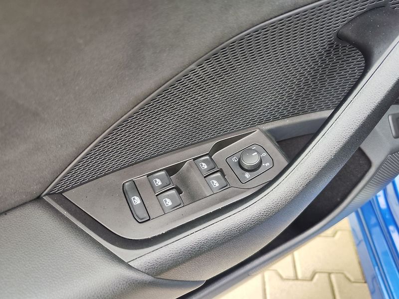 Škoda Octavia 2.0 TDI/147kW RS DSG 4x4 - fotka 32 z 33