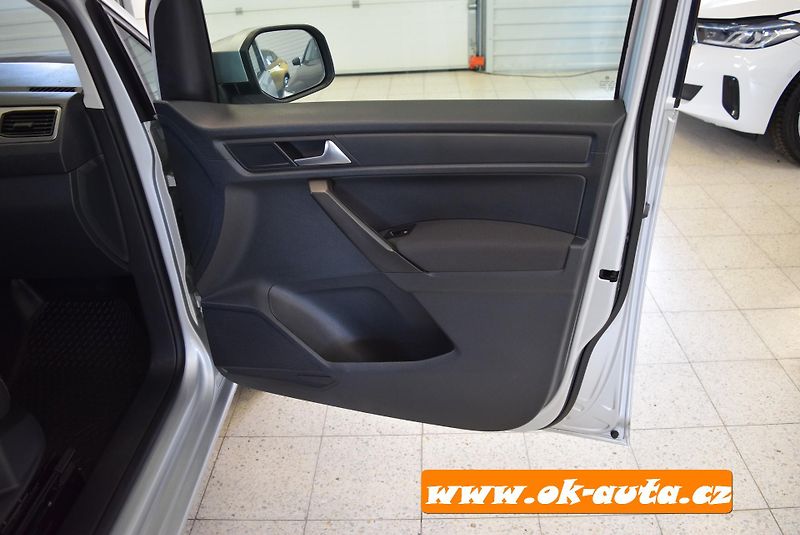 Volkswagen Caddy 2.0 TDI MAXI LIFE 5 MÍST 2020 - fotka 21 z 45