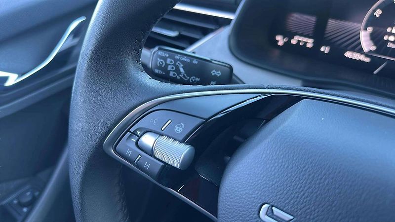 Škoda Scala Top Selection 1,0TSI 85kW MT6/ - fotka 10 z 27