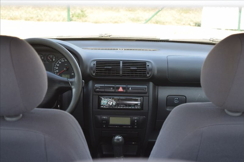 Seat Leon 1,9 TDI 66KW NOVÁ STK - fotka 27 z 45